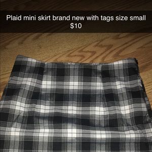 Mini skirt size small